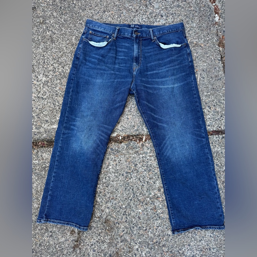 GAP Men's Relaxed Fit Jeans in Indigo